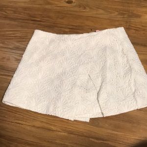 Lilly Pulitzer white skort